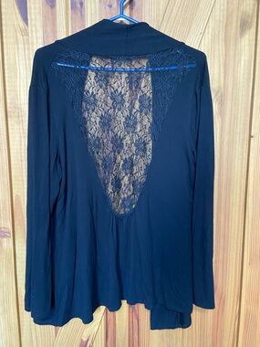 Made in Canada 🇨🇦 Women's Black Lace-Back Open Cardigan size M-L
